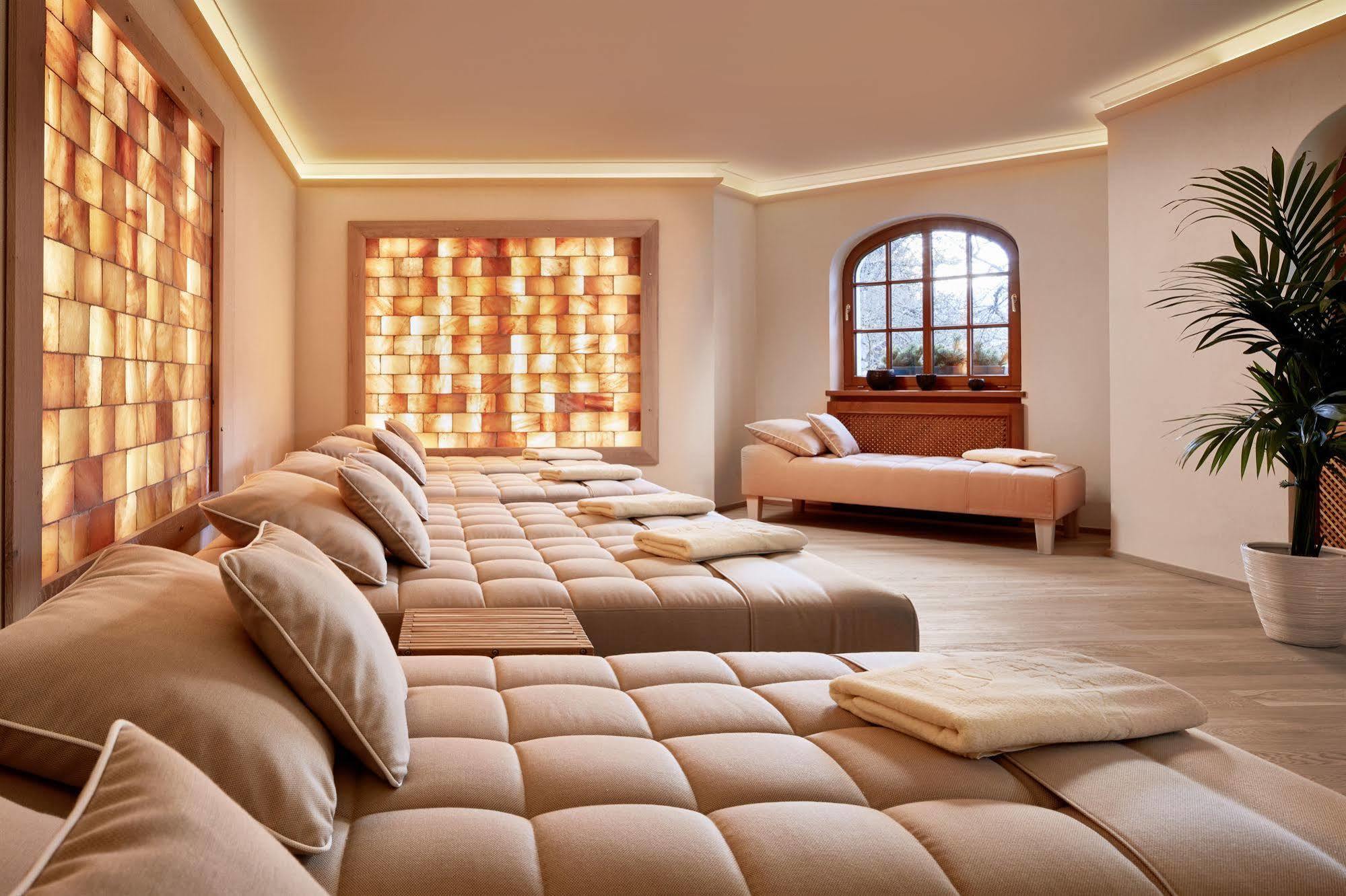 Aparthotel Landsitz Roemerhof - 4*