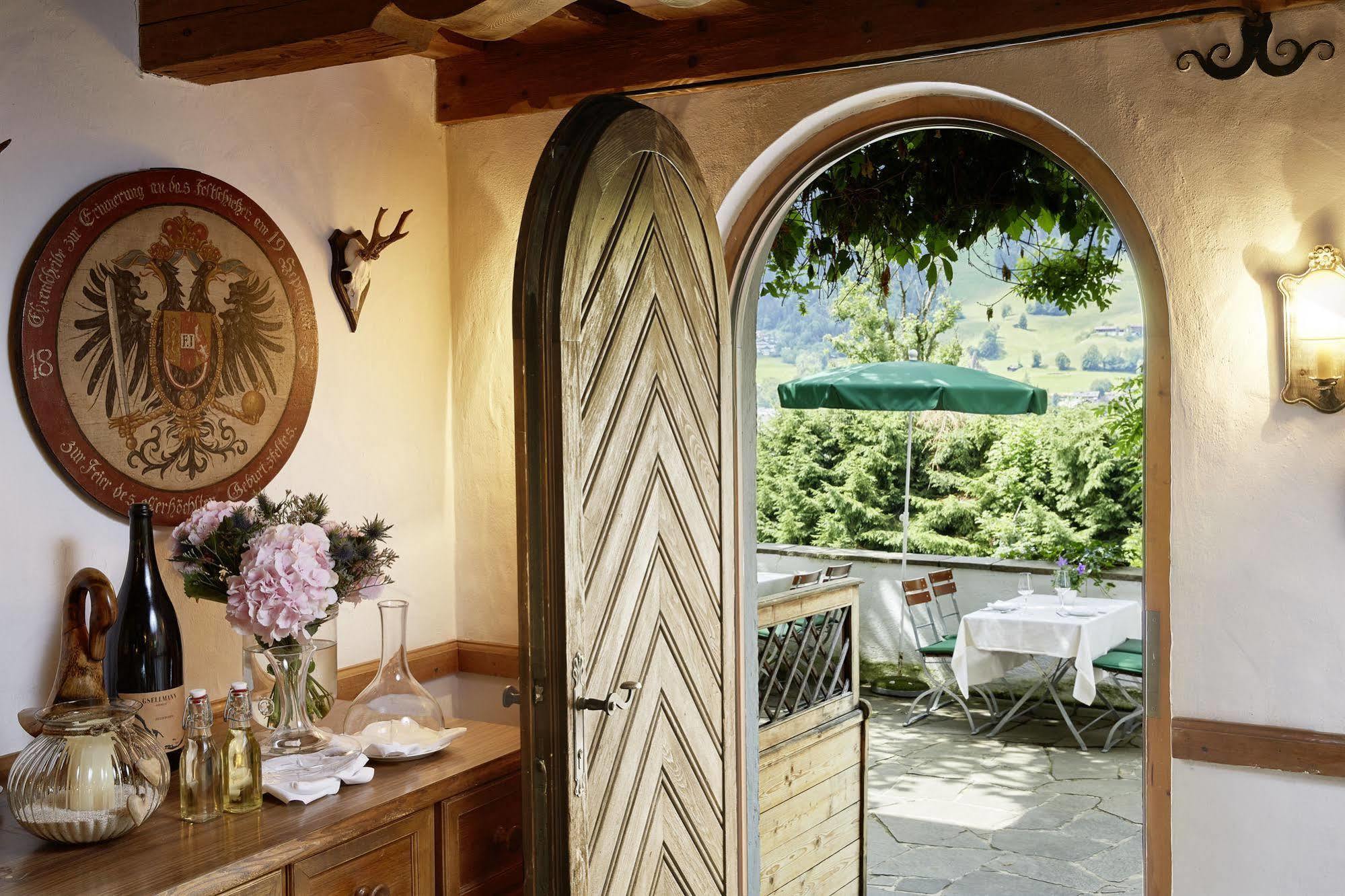Aparthotel Landsitz Roemerhof -